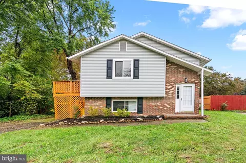 2705 Daisy Ave, Halethorpe, MD 21227 photo 2