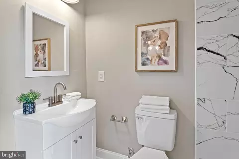 2705 Daisy Ave, Halethorpe, MD 21227 photo 19