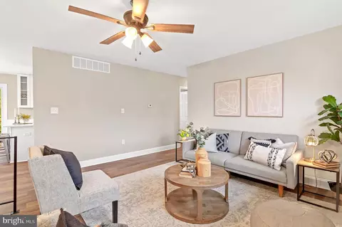 2705 Daisy Ave, Halethorpe, MD 21227 photo 8