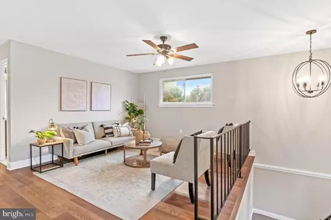 2705 Daisy Ave, Halethorpe, MD 21227 photo 6