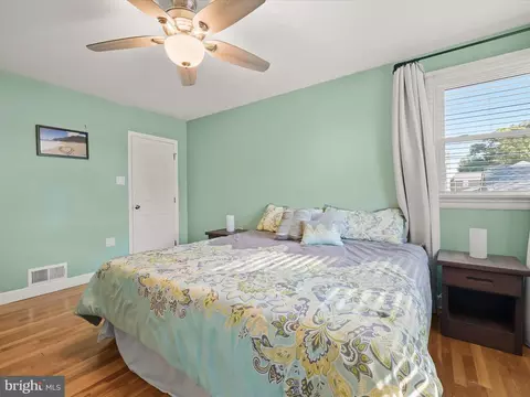 Bedroom - 611 Wallerson Rd, Catonsville, MD 21228 photo 2 of 7