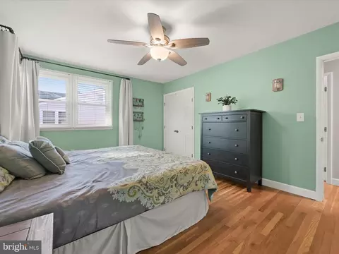 Bedroom - 611 Wallerson Rd, Catonsville, MD 21228 photo 3 of 7