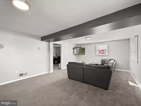 Living - 611 Wallerson Rd, Catonsville, MD 21228 photo 5 of 6