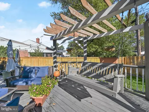Exterior - 611 Wallerson Rd, Catonsville, MD 21228 photo 7 of 15