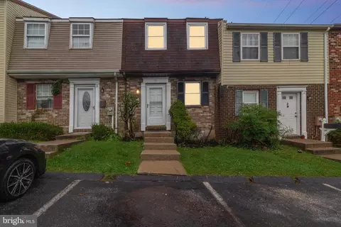 10 Painters Place Ct #10, Owings Mills, MD 21117