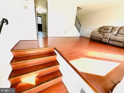 Living - 972 Regina Dr, Halethorpe, MD 21227 photo 1 of 3