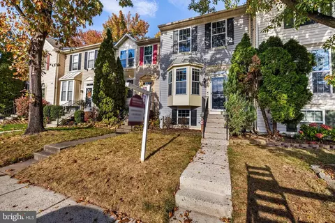 8 Tomahawk Ter, Middle River, MD 21220