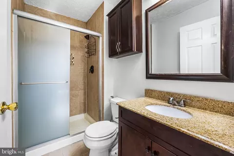 8 Tomahawk Ter, Middle River, MD 21220 photo 15