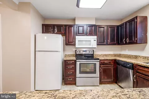 32 Bartley Ct, Nottingham, MD 21236 photo 11