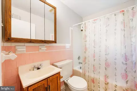 Bath - 8342 Merrymount Dr, Windsor Mill, MD 21244 photo 1 of 4