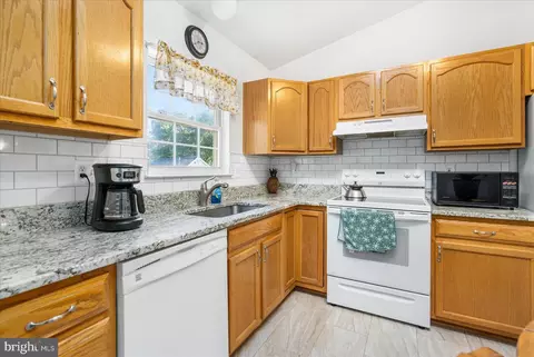 4415 Walnut Rd, Halethorpe, MD 21227 photo 13