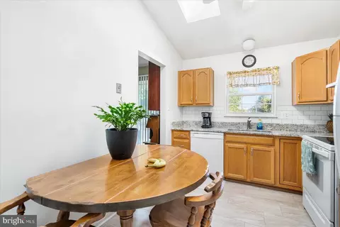 4415 Walnut Rd, Halethorpe, MD 21227 photo 16