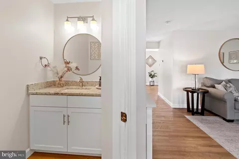 Entry Way - 41 Cedarcone Ct, Nottingham, MD 21236 photo 2 of 4
