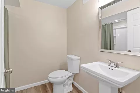 Bath - 41 Cedarcone Ct, Nottingham, MD 21236 photo 2 of 3