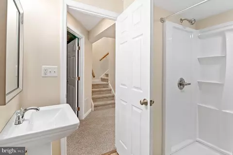Bath - 41 Cedarcone Ct, Nottingham, MD 21236 photo 3 of 3