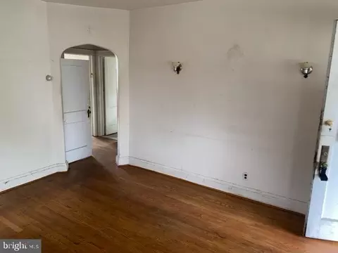 5509 Willys Ave, Halethorpe, MD 21227 photo 2