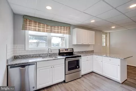 Kitchen - 4603 Benson Ave, Halethorpe, MD 21227 photo 3 of 6