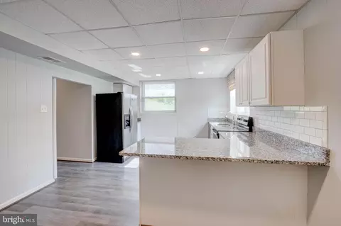 Kitchen - 4603 Benson Ave, Halethorpe, MD 21227 photo 5 of 6