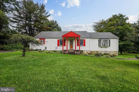 1921 Shanklin Ave, Parkville, MD 21234