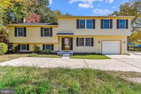 25 Woodmans Ct, Essex, MD 21221