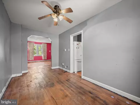 Entry Way - 5494 Oakland Rd, Halethorpe, MD 21227 photo 1 of 2