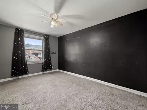 Bedroom - 5494 Oakland Rd, Halethorpe, MD 21227 photo 3 of 8