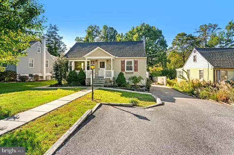 3221 Summit Ave, Parkville, MD 21234