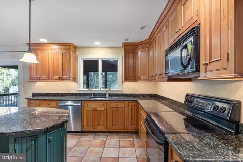 2202 Stockton Rd, Phoenix, MD 21131 photo 9