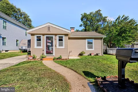 1307 3rd Rd, Middle River, MD 21220