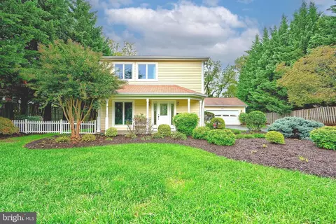 208 Church Ln, Pikesville, MD 21208