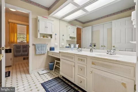 Bath - 4108 Mount Carmel Rd, Upperco, MD 21155 photo 1 of 3