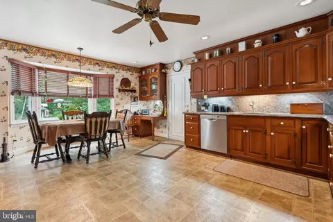 Kitchen - 4108 Mount Carmel Rd, Upperco, MD 21155 photo 2 of 3