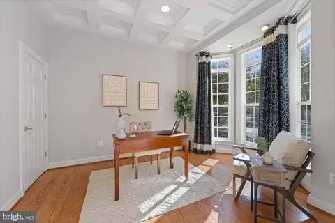 2736 Lightfoot Dr, Baltimore, MD 21209 photo 5