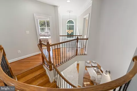 2736 Lightfoot Dr, Baltimore, MD 21209 photo 17