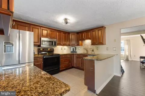 8 Ashmill Ct, Nottingham, MD 21236 photo 7