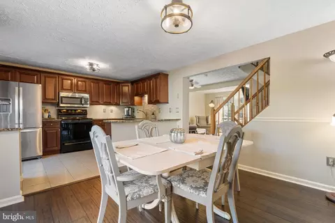 8 Ashmill Ct, Nottingham, MD 21236 photo 6