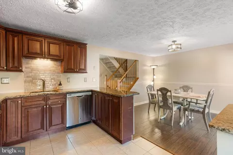 8 Ashmill Ct, Nottingham, MD 21236 photo 10