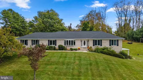 1 Liberty Ridge Ct, Owings Mills, MD 21117
