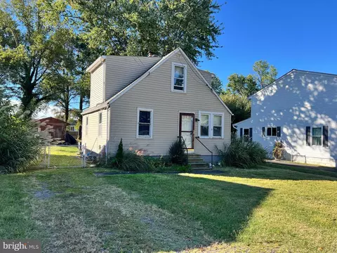 7349 Hughes Ave, Sparrows Point, MD 21219