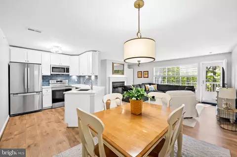 9 Tintern Ct #203, Lutherville Timonium, MD 21093