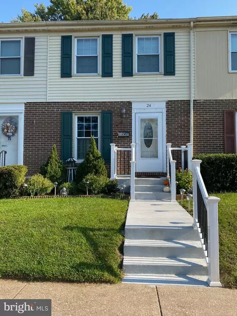 24 Coatsbridge Ct #18I, Nottingham, MD 21236