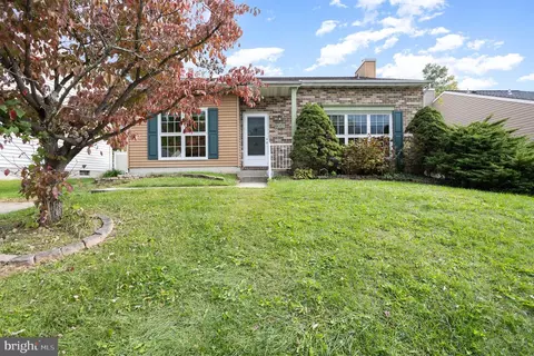9017 Perryvale Rd, Nottingham, MD 21236