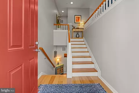 Entry Way - 2043 Case Rd, Dundalk, MD 21222 photo 1 of 3