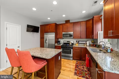 Kitchen - 2043 Case Rd, Dundalk, MD 21222 photo 2 of 3