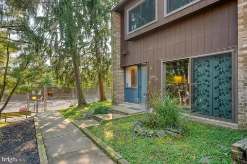 19 Penny Ln #19, Baltimore, MD 21209