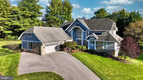 1 Ruxton Green Ct, Towson, MD 21204