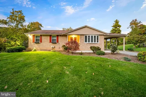 4 Buckley Ct, Towson, MD 21286