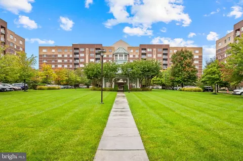 12246 Roundwood Rd #107, Lutherville Timonium, MD 21093