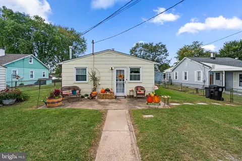 8203 Shore Rd, Dundalk, MD 21222