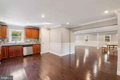 Entry Way - 12901 Harford Rd, Hydes, MD 21082 photo 2 of 6